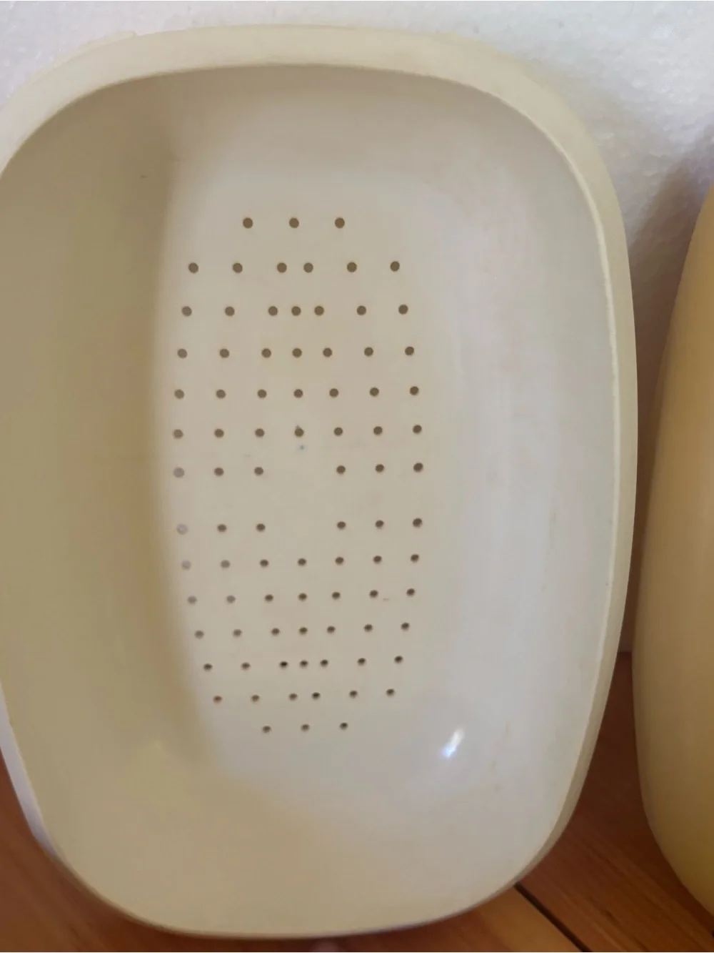 Vintage Tupperware Harvest Gold Produce Keeper Crisper